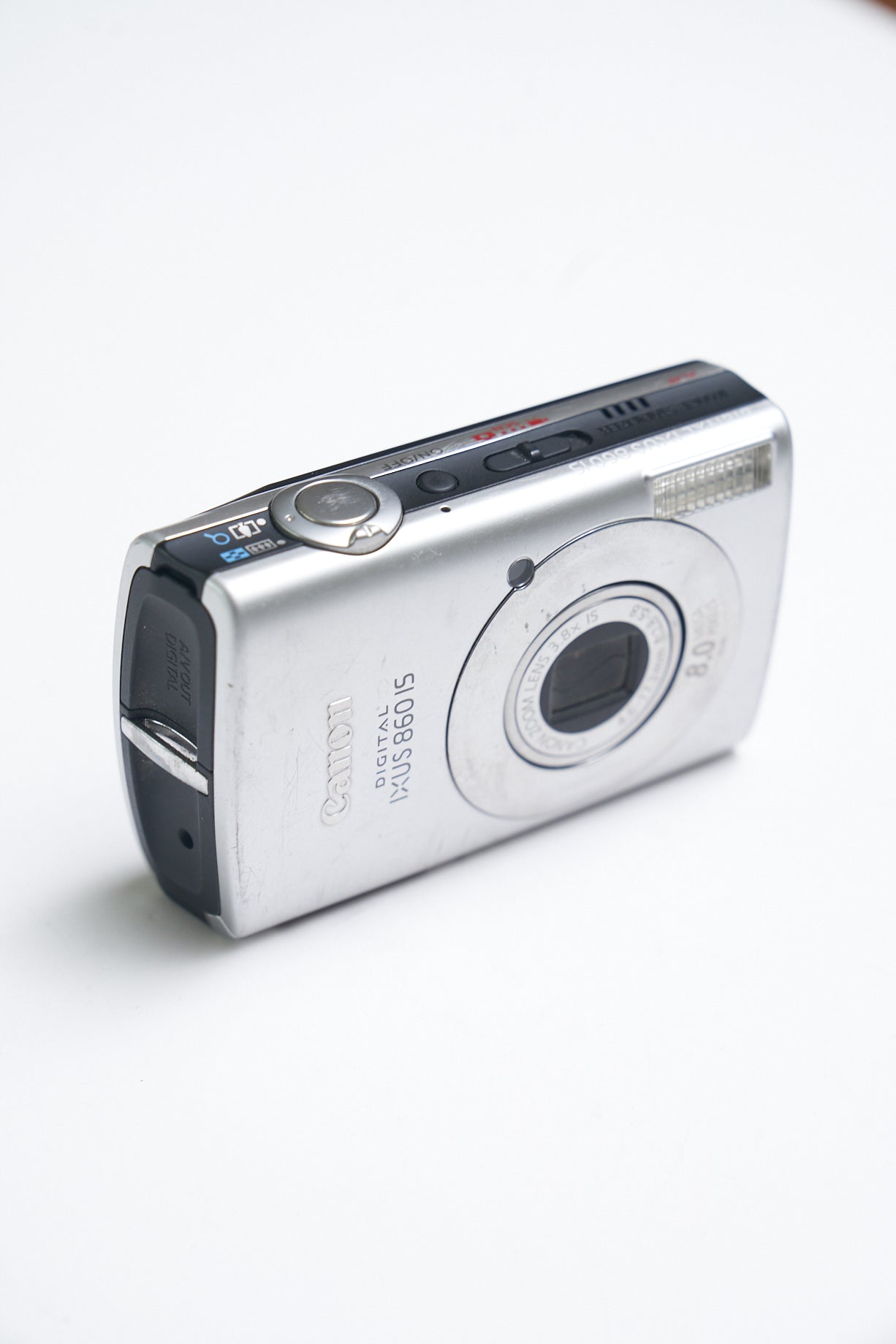 Canon IXUS 860