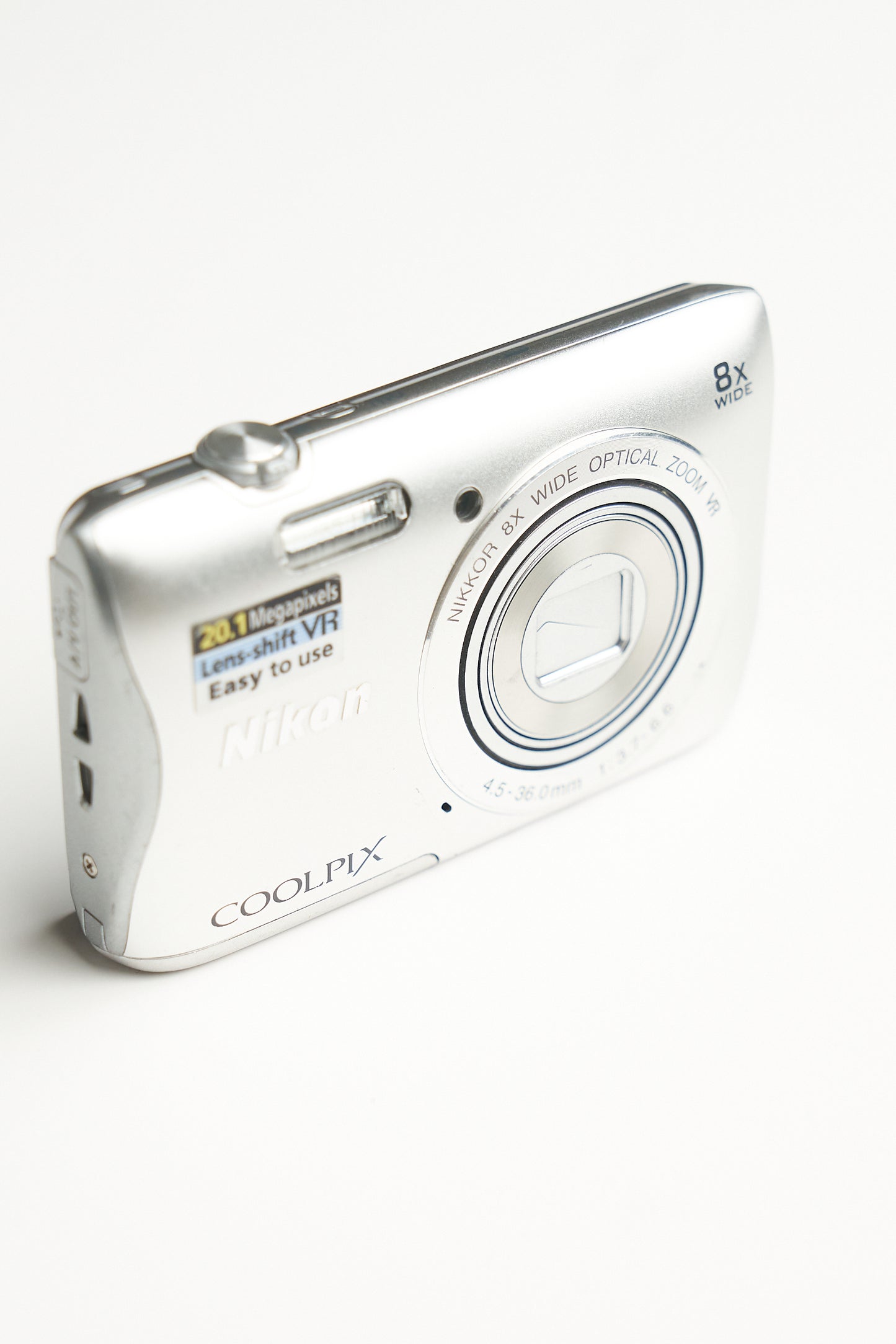 Nikon Coolpix S3700