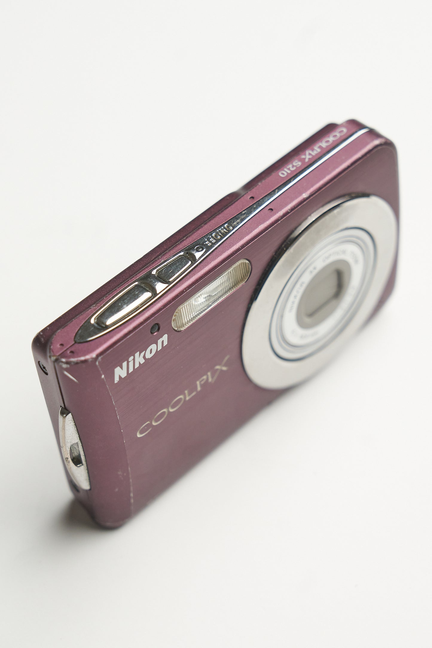 Nikon Coolpix S210