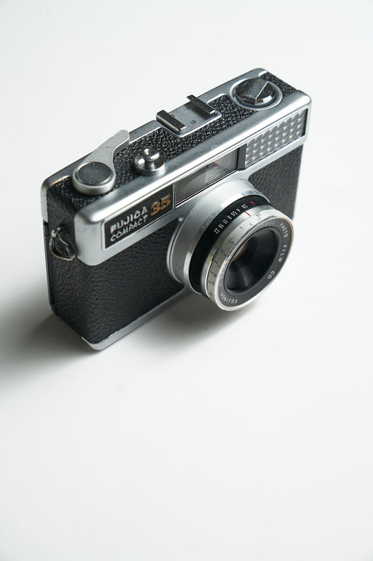 Fujica Compact 35